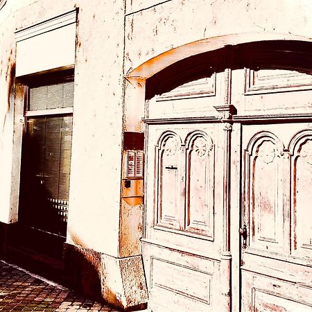 Jokai Apartman Komárno Εξωτερικό φωτογραφία