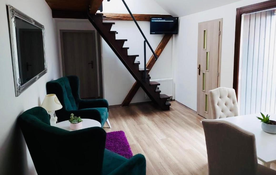 Jokai Apartman Komárno Εξωτερικό φωτογραφία